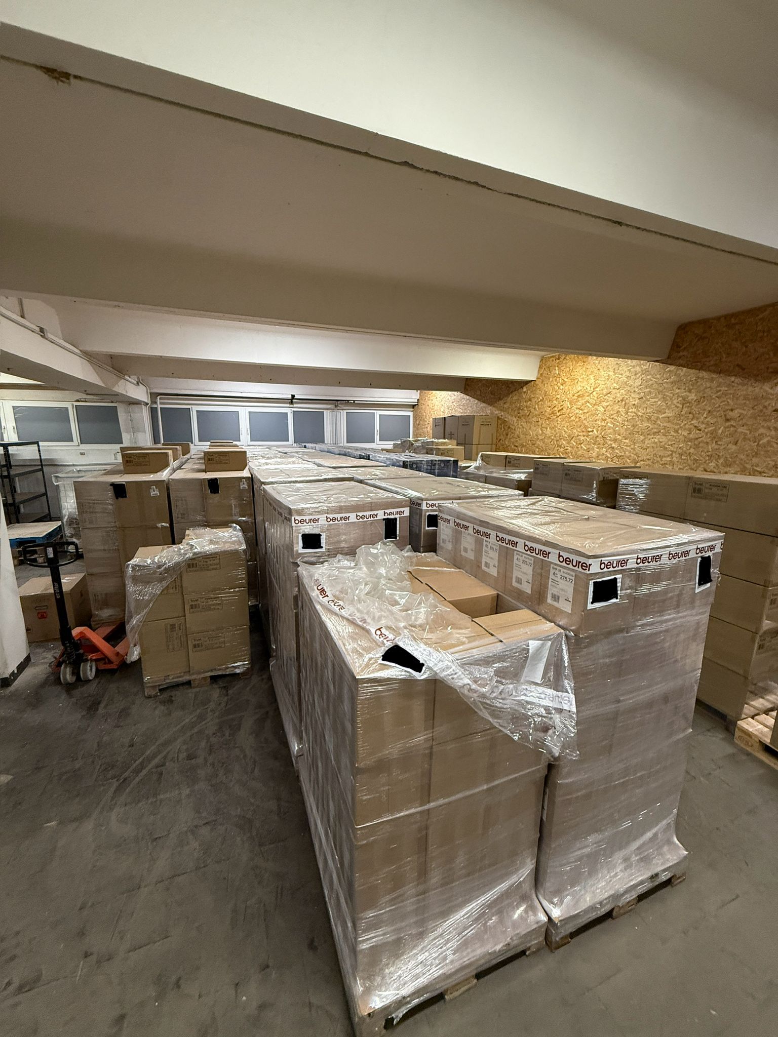 Kundenlieferung — Cejuron GmbH Lager